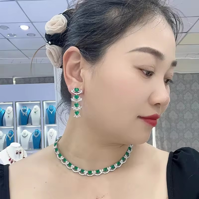 Designer Collection Style Earr - đánh giá và giá Vintage Collectible Jewelry