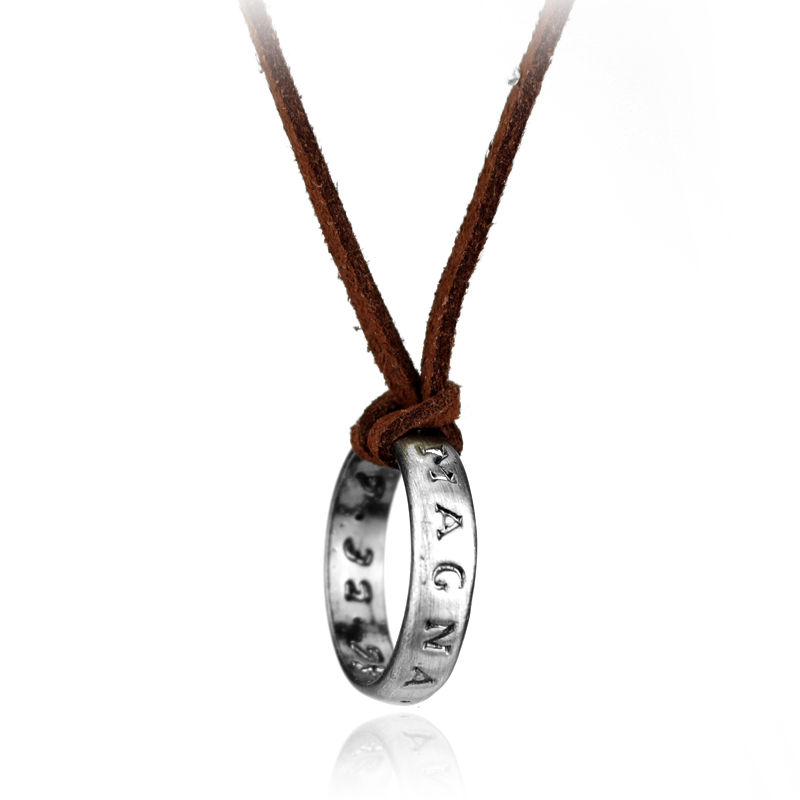 Game Anime Leather Chain Ring  - đánh giá và giá Vintage Collector