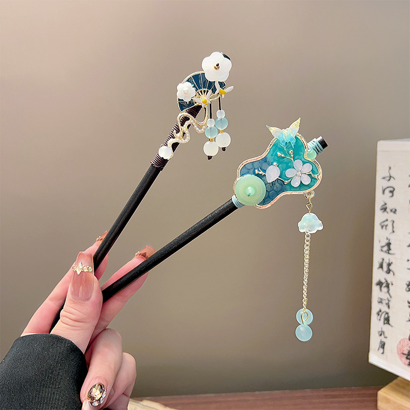 Classic Tassel Hair Stick Blac - đánh giá và giá Vintage Collector